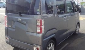 TOYOTA PIXIS MEGA 2018 中古