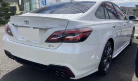 TOYOTA CROWN 2020 中古