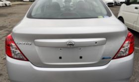 日産 ラティオ　NISSAN LATIO 2017 中古