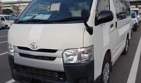 TOYOTA HIACE VAN 2017 中古