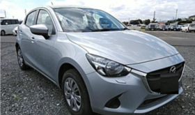 マツダ デミオ　MAZDA DEMIO 2019 中古