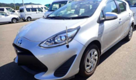 トヨタ アクア  TOYOTA AQUA 2018 中古