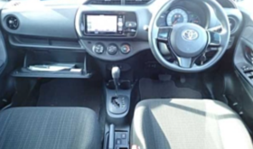 TOYOTA VITZ 2017 中古