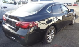 NISSAN FUGA 2018 中古