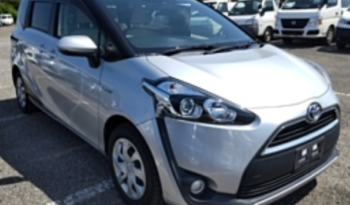 TOYOTA SIENTA 2017 中古