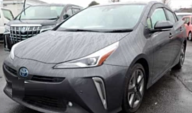 トヨタプリウス TOYOTA PRIUS 2021 中古