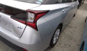 トヨタプリウス TOYOTA PRIUS 2018 中古