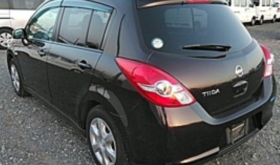 日産ティーダ NISSAN TIIDA 2012 中古