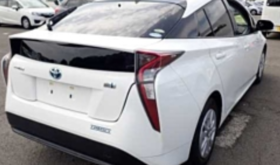 トヨタ プリウス TOYOTA PRIUS 2017 中古