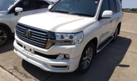 トヨタ ランドクルーザー TOYOTA LAND CRUISER 2018 中古