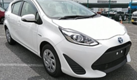 トヨタ アクア TOYOTA AQUA 2017 中古