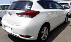 トヨタ オーリス TOYOTA AURIS 2018 中古