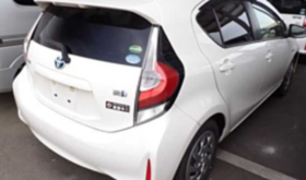 トヨタ アクア TOYOTA AQUA 2018 中古